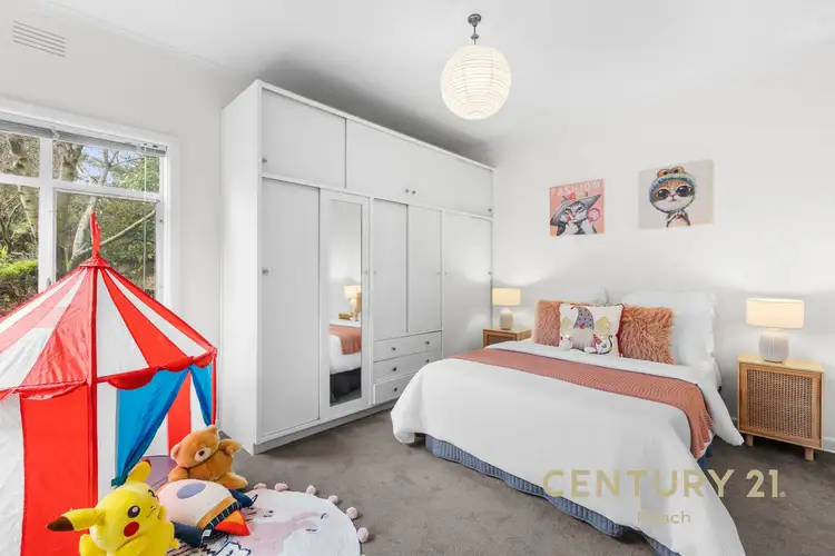Sixth view of Homely house listing, 24 Jordan Grove, Glen Waverley VIC 3150