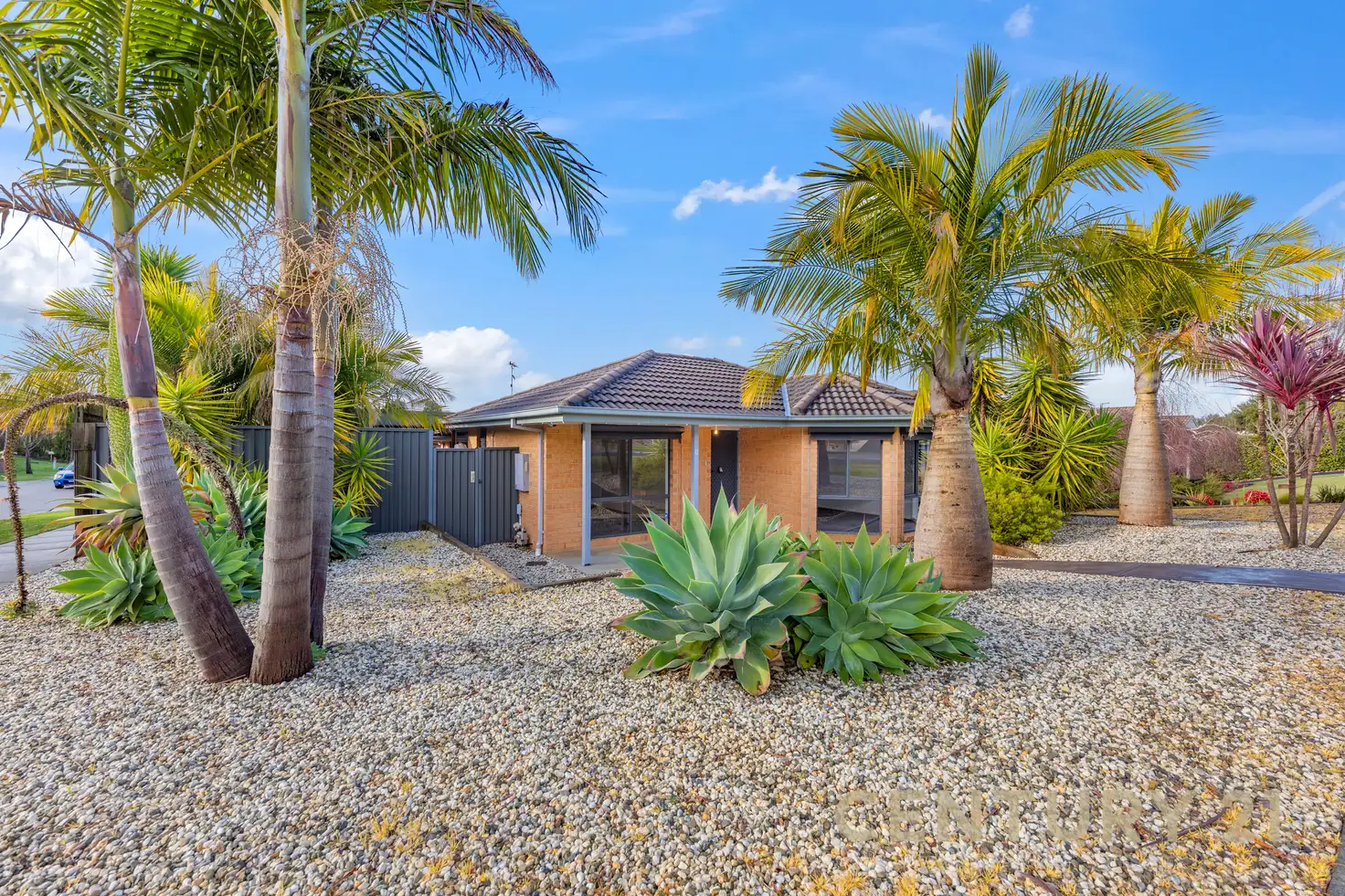 Main view of Homely house listing, 2 Sacha Drive, Pakenham VIC 3810