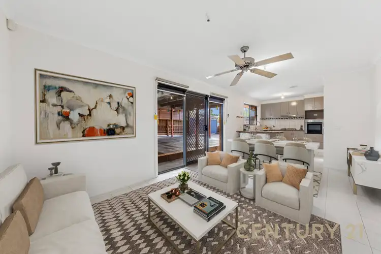 Fifth view of Homely house listing, 2 Sacha Drive, Pakenham VIC 3810