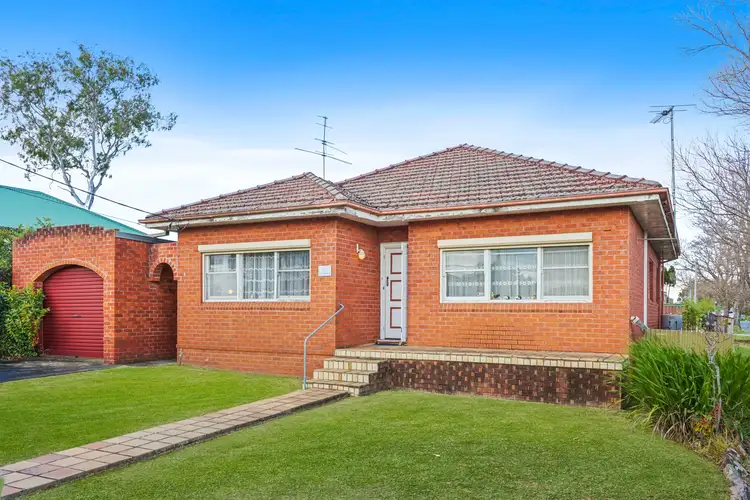 38 The Boulevarde, Fairfield NSW 2165