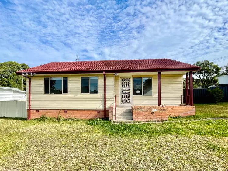 8 Sturt Street, Windale NSW 2306
