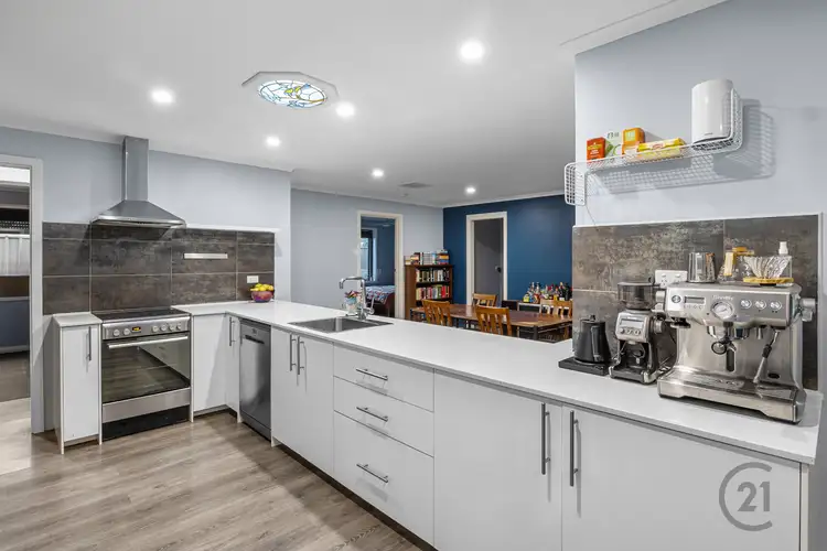 34 Jade Crescent, Happy Valley SA 5159