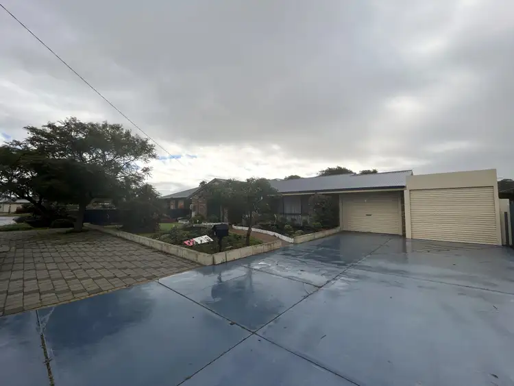 Second view of Homely house listing, 4 Fowler Court, Eaton WA 6232