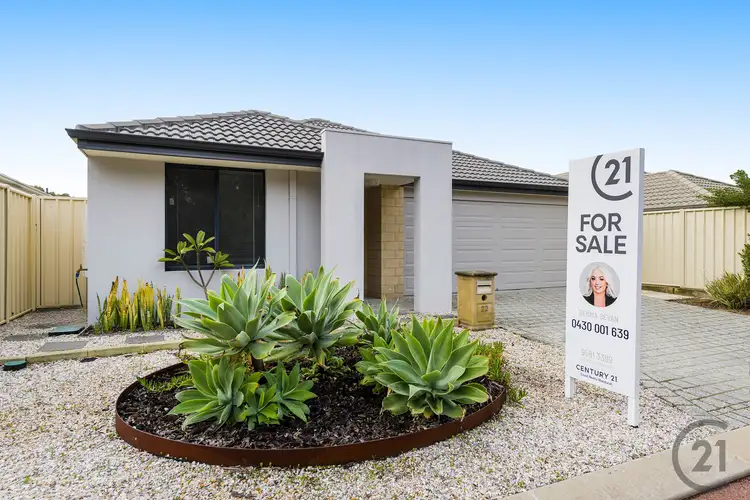 22 Herschel Way, Lakelands WA 6180