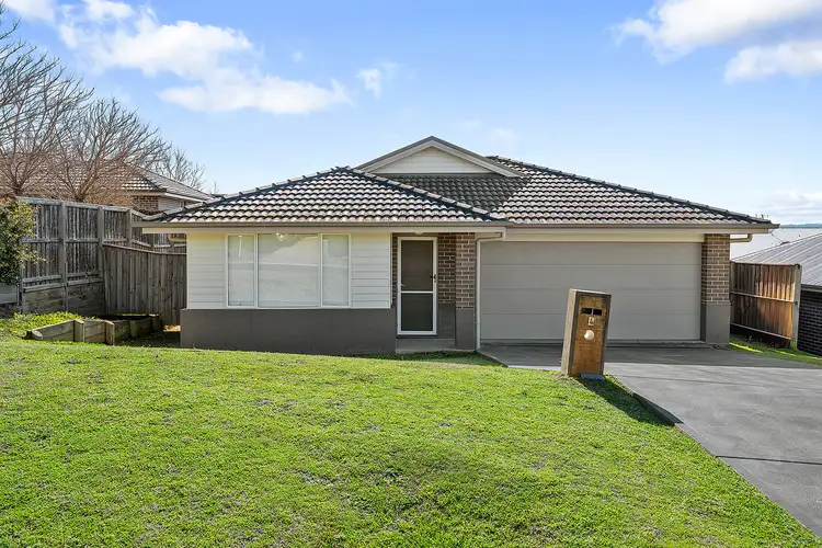 4 Glider Close, Aberglasslyn NSW 2320