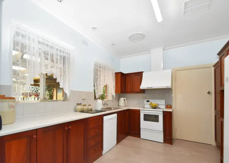 Fifth view of Homely house listing, 174 Gaffney Street, Broken Hill NSW 2880