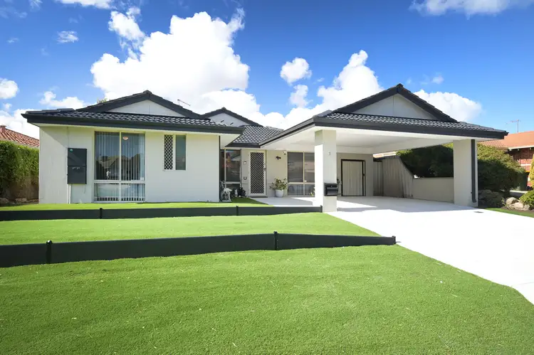 Fifth view of Homely house listing, 8 Arthurs Vale, Quinns Rocks WA 6030