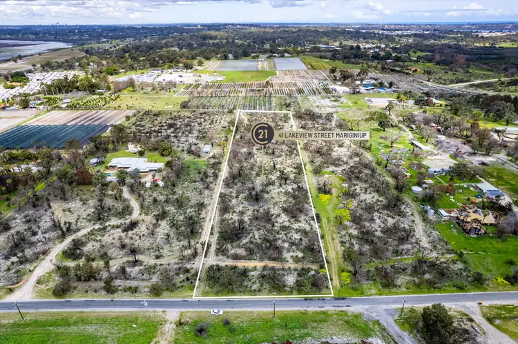 41 Lakeview Street, Mariginiup WA 6078
