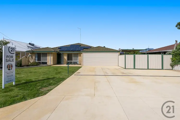 4 Maroonah Road, Golden Bay WA 6174
