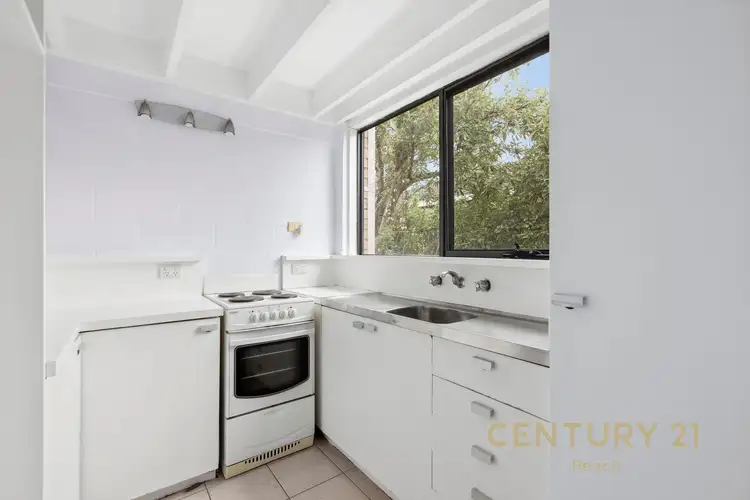 Fourth view of Homely townhouse listing, 8/12 Ashted Road, Box Hill VIC 3128