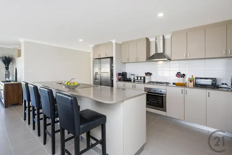 16 Headingley Link, Meadow Springs WA 6210