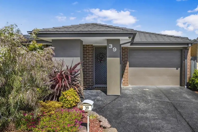 Main view of Homely house listing, 39 Pinnacle Drive, Pakenham VIC 3810