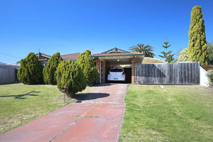 18 Greyhound Drive, Merriwa WA 6030