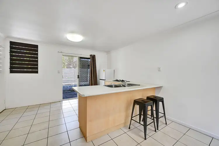 Fifth view of Homely unit listing, 1/300 STANLEY STREET, North Ward QLD 4810