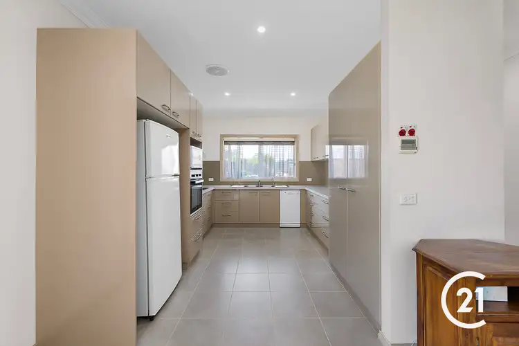 Sixth view of Homely house listing, 2 Dover Court, Echuca VIC 3564