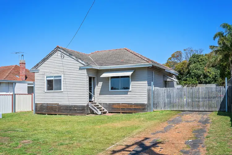 10 Mitchell Crescent, Carey Park WA 6230