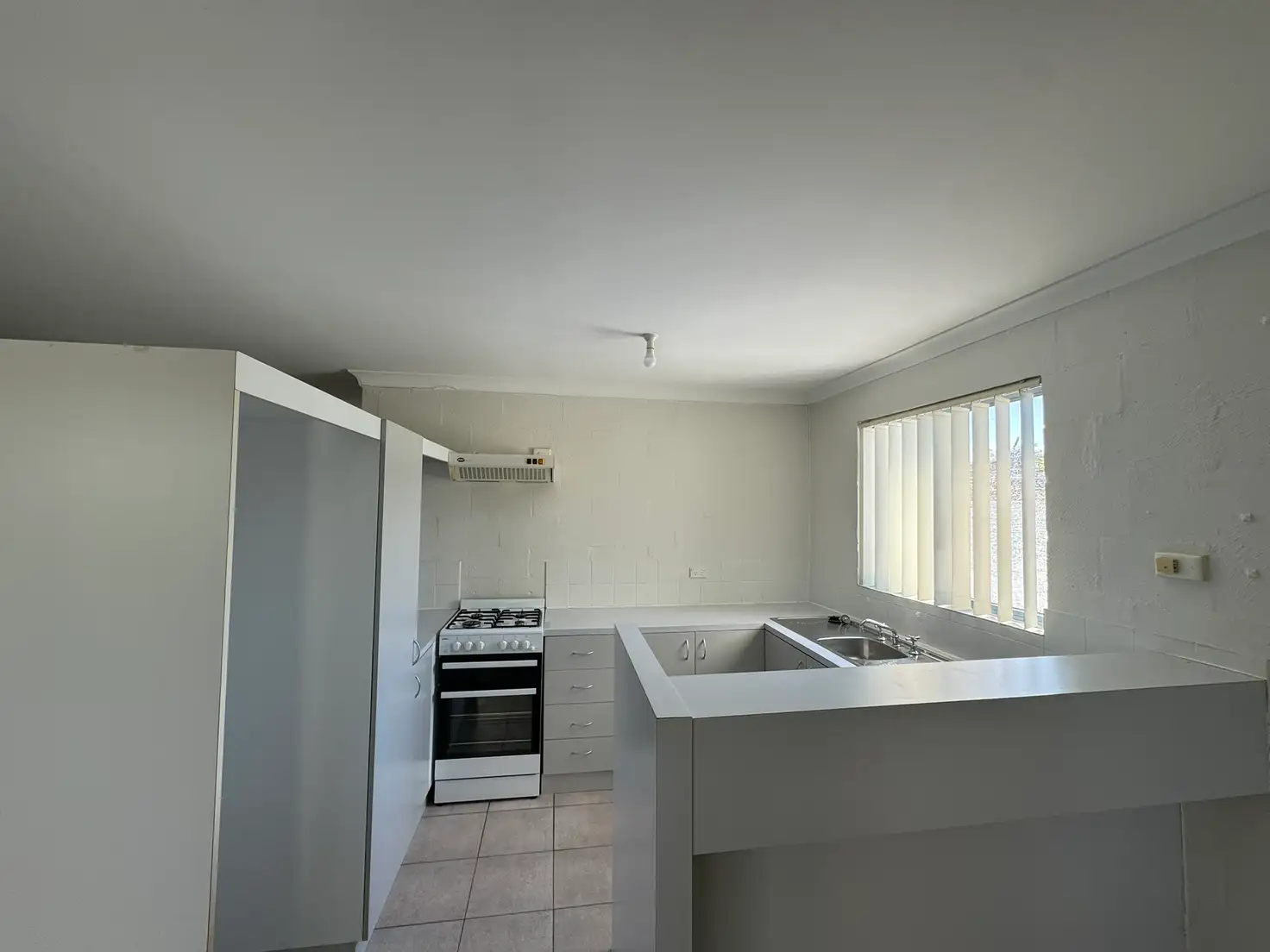 Main view of Homely unit listing, 7/9 Kent Street, Rockingham WA 6168