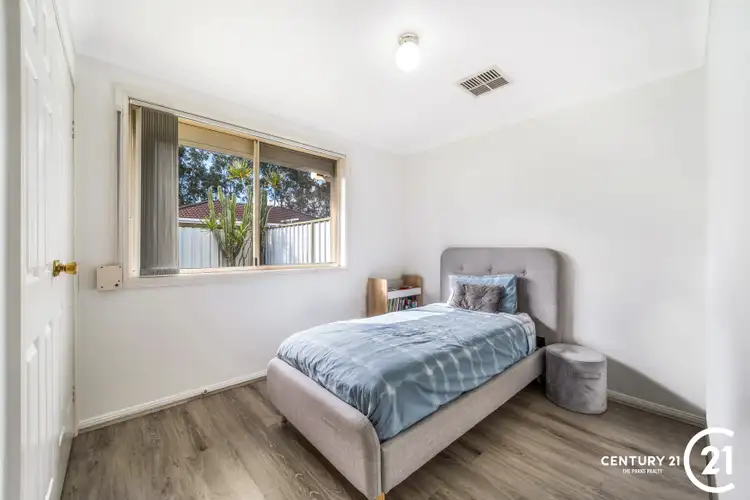 Fifth view of Homely house listing, 2/6 Leah Close, Smithfield NSW 2164