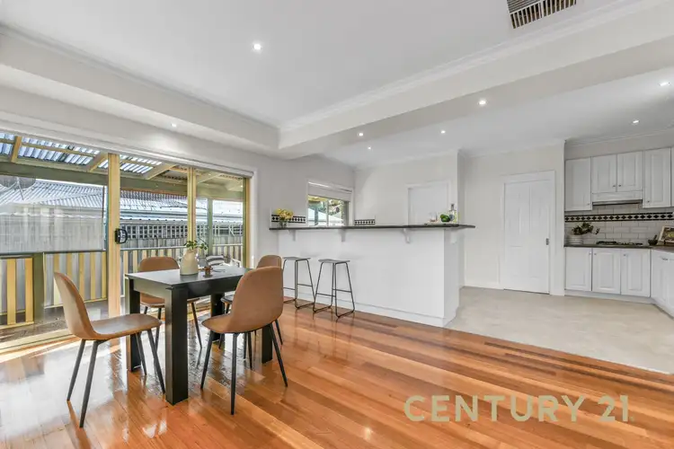 Fifth view of Homely unit listing, 2/9 Koonalda Grove, Dandenong North VIC 3175