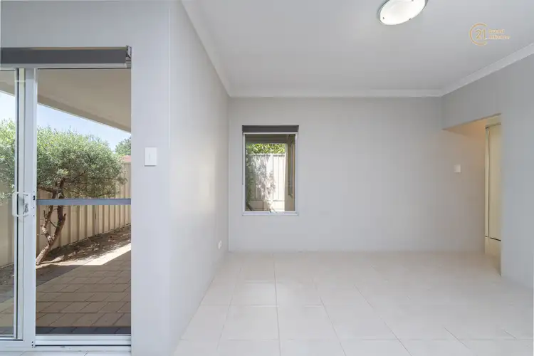 Sixth view of Homely villa listing, 72C Gerald Street, Spearwood WA 6163