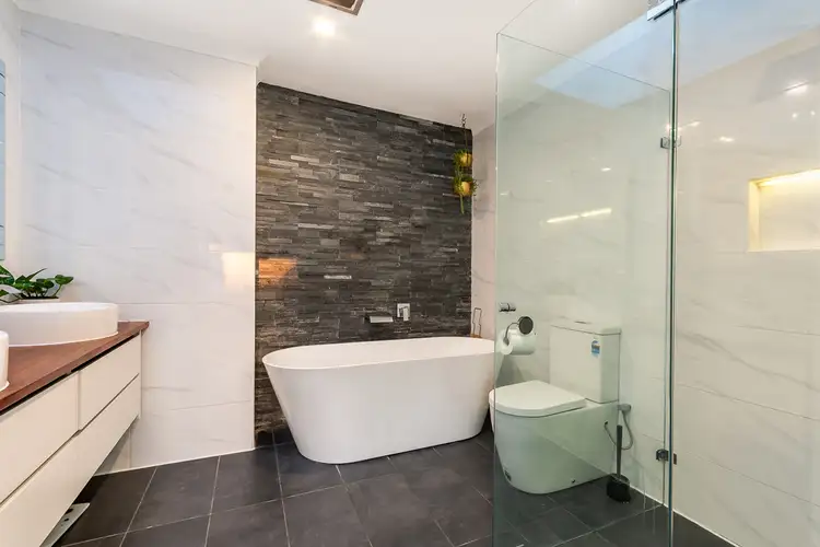 Fifth view of Homely house listing, 3 Glencoe Loop, Kinross WA 6028