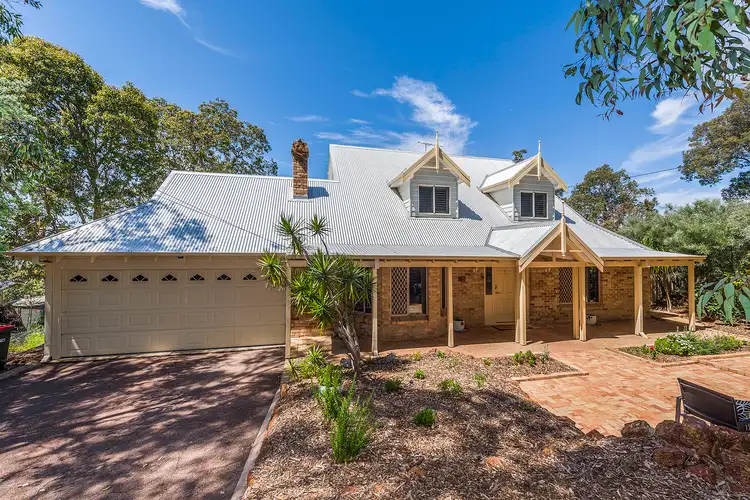 33 Valley Road, Kalamunda WA 6076