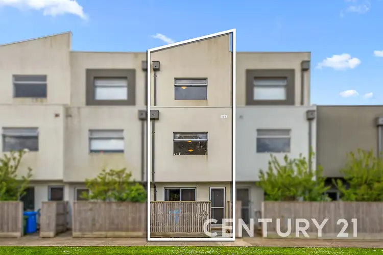 6 Downhelm Road, Cranbourne North VIC 3977