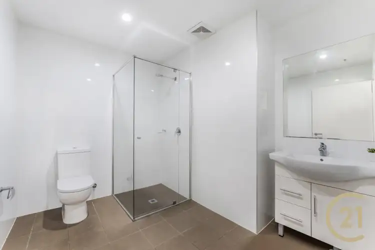 Sixth view of Homely unit listing, 15/1 Browne Parade, Warwick Farm NSW 2170