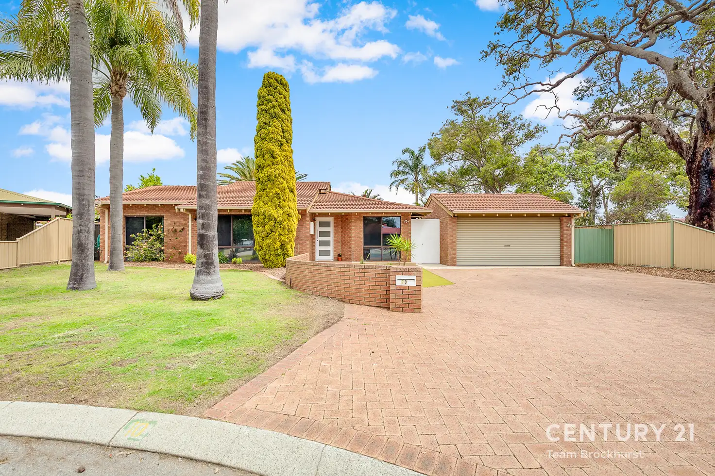 Main view of Homely house listing, 10 Philp Close, Huntingdale WA 6110