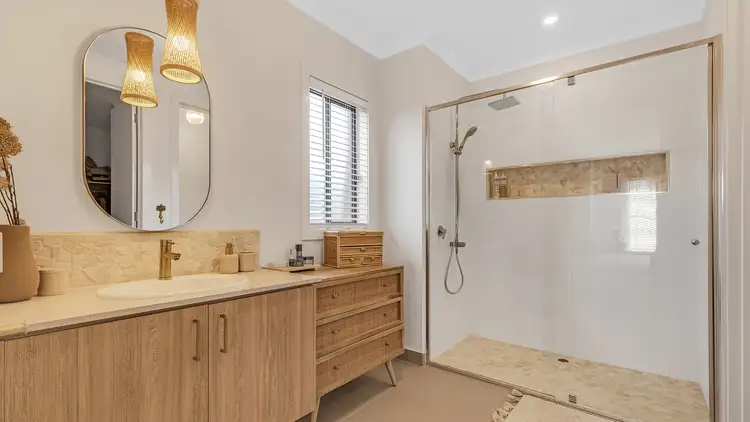 Third view of Homely house listing, 17 Selwyn Street, Echuca VIC 3564