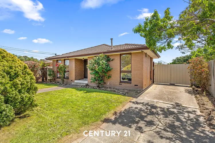 Second view of Homely house listing, 5 Trevor Court, Keysborough VIC 3173