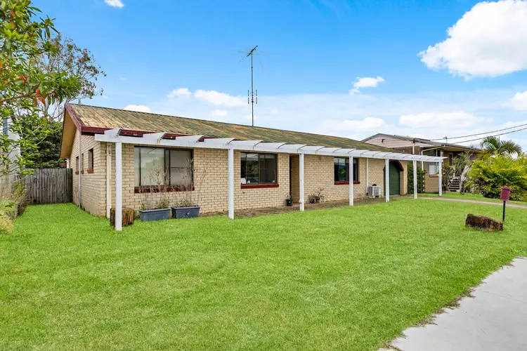 17 Wharf Road, Bli Bli QLD 4560