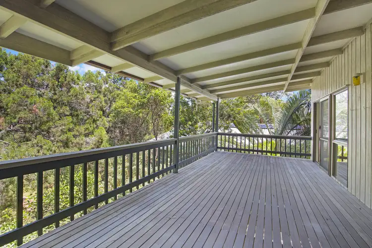 30 Currawong Crescent
