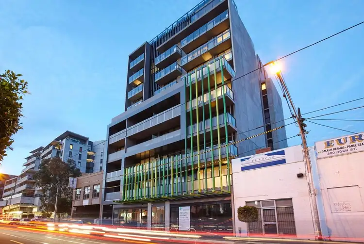 602/304-310 Lygon Street