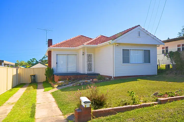 2B Stapleton Street, Wentworthville NSW 2145