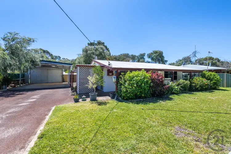 6 Fairway Terrace, Preston Beach WA 6215