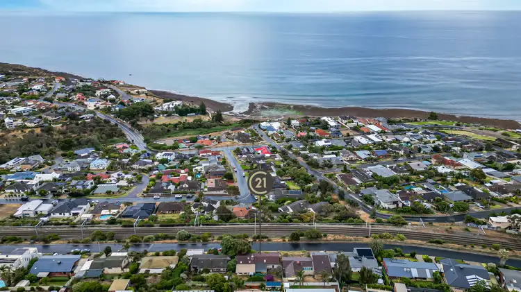 10 Columbia Crescent, Hallett Cove SA 5158