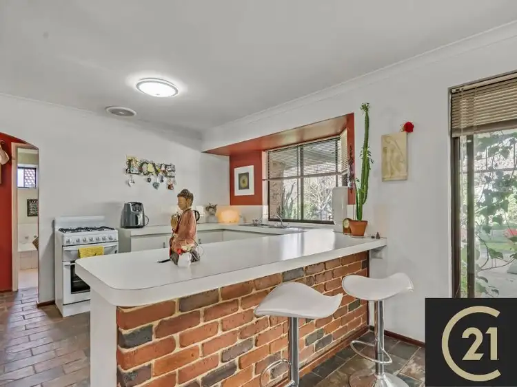 Fifth view of Homely house listing, 4 Harnett Place, Australind WA 6233