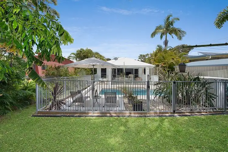 11 Macdonald Street, Dicky Beach QLD 4551