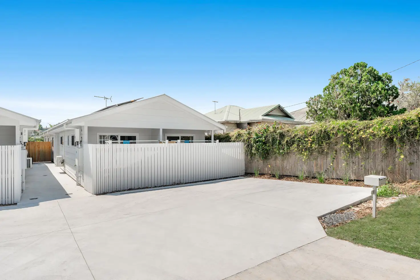 Main view of Homely studio listing, 4/19 Sandy Camp Road, Wynnum West QLD 4178