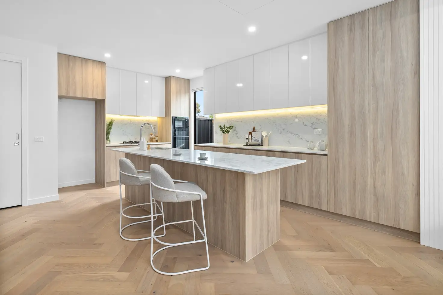 Main view of Homely townhouse listing, 4/15-17 Station Avenue, Mckinnon VIC 3204