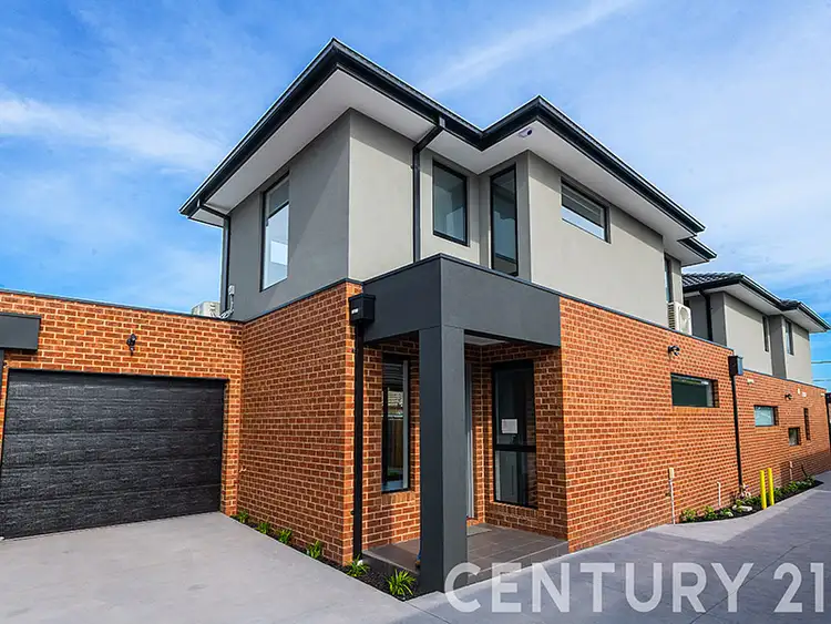 Main view of Homely townhouse listing, 2/1 Manoon Road, Clayton South VIC 3169