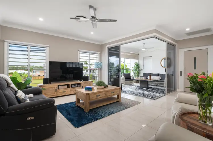 Main view of Homely house listing, 5/20 Gympie Road, Tin Can Bay QLD 4580