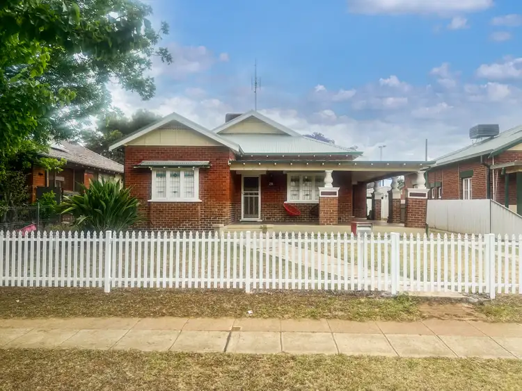 28 Bogan Street, Parkes NSW 2870