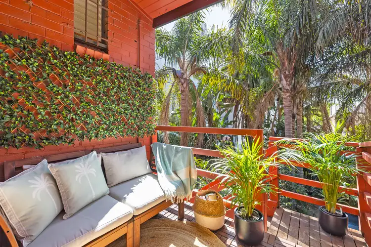 4/12 Jackson Street