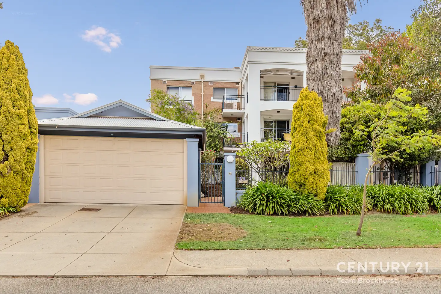 Main view of Homely unit listing, 4/5 Doherty Road, Coolbellup WA 6163