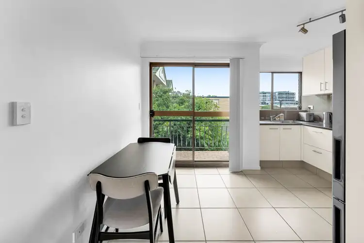 Fourth view of Homely unit listing, 5/11 Weston Street, Coorparoo QLD 4151