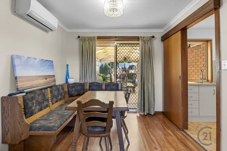 Fifth view of Homely house listing, 2 Viney Court, Hackham SA 5163