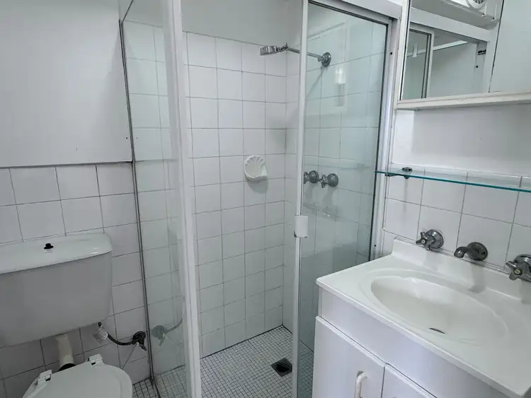 Sixth view of Homely studio listing, 401/212-218 Bondi Road, Bondi NSW 2026