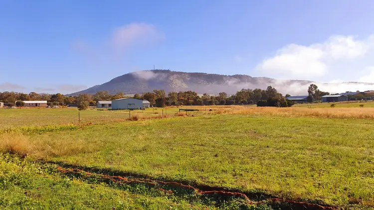 17 Andrews Avenue, York WA 6302